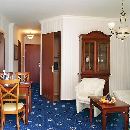 One-bedroom In Apartment